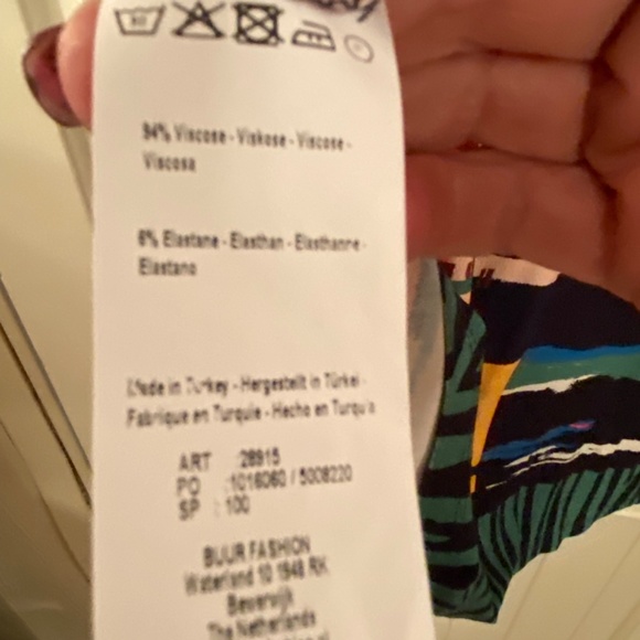 Colourful beaded dress - Picture 5 of 6